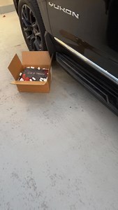 1.1K views · 196 reactions | I’ve been waiting for this for so long #catandmouseduet #catandmouseanniversarybox #hdcarlton #specialeditionbooks #bookrecommendations #nimyreads | Nimy Reads | Facebook