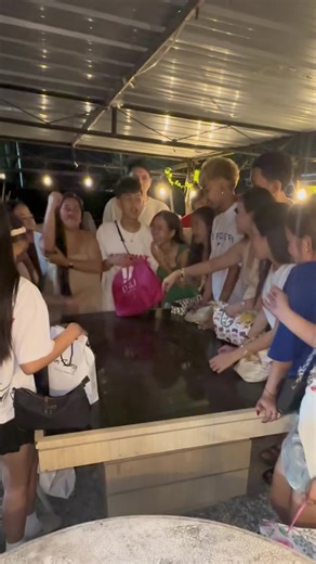 Color Exchange Gift Ideas for Memorable Celebrations