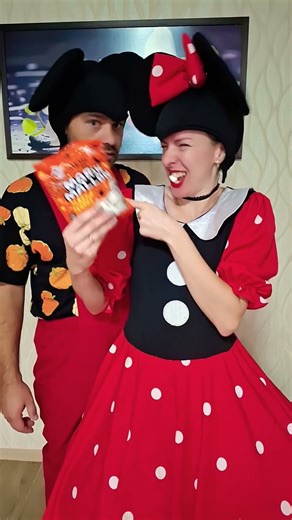 Prank for Mickey 😉🤪😋🫣 #shorts #funny #comedy #cosplay #mickeymouse #viralvideo #jokes #prank