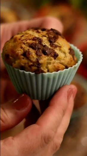 Moist Banana Bread Muffins!