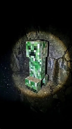 Not Alive… Not Moving… Minecraft Touch Trend 😱🤯 #minecraft