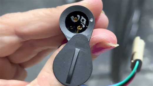 Reemplazo del puerto de carga de la bicicleta eléctrica BH Core: Guía paso a paso