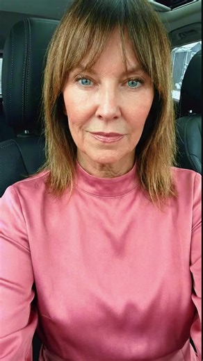 Navigating Life as a Single Older Woman in America