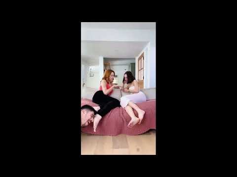 "HE DOESN'T LIKE HER FEET""BEST SHOWER GEL""BAREFOOT BILLIARDS""THE BEST STYLE""BAREFOOT DANCING'