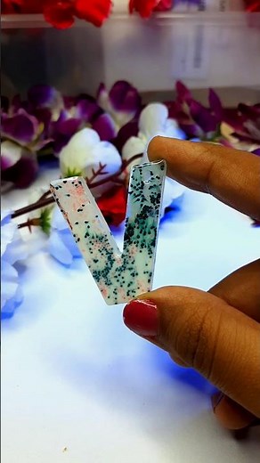 Resin Letter V 🤩 Decorative Alphabet Art Piece 🤩 Resin Letter Design 🤩 #alphabet #letter #shorts