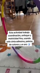 ¿Tu bebé tiene entre 6 y 12 meses? 👶✨ Esta actividad es perfecta para estimular su desarrollo mientras se divierte 😍 ✅ Motricidad fina ✅ Coordinación ojo-mano ✅ Concentración ✅ Exploración sensorial No necesitas juguetes costosos 💸 Solo materiales simples y saber qué hacer según su etapa 🧠💡 💛 Si quieres más actividades como esta, mi guía tiene TODO lo que necesitas: ideas por mes, áreas de desarrollo, tiempos, imágenes y videos de apoyo. 📲 Encuentra el link en mi perfil y empieza hoy mism