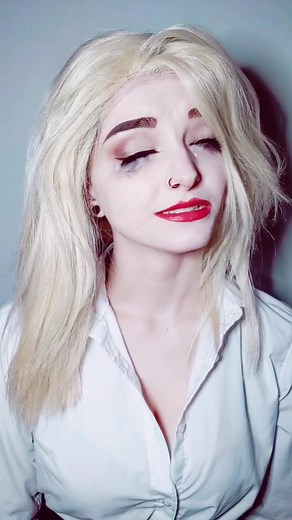 Harley Quinn Origins Explained | Harleen Quinzel Cosplay