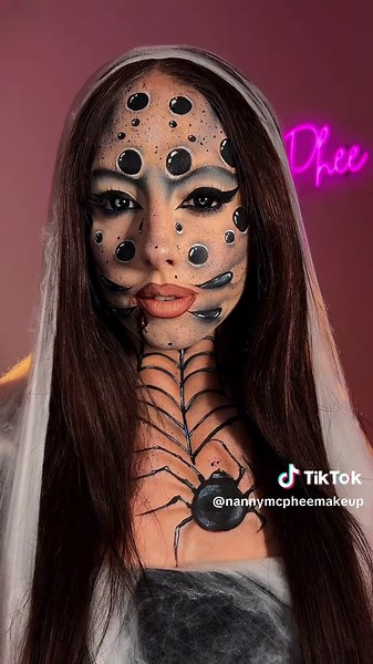 HELLO.. I’m Shelly duval #halloween #makeuplooks #halloweenmakeupideas