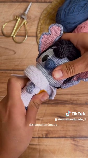 Amigurumi de Stitch inspirado en Elvis