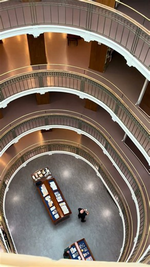 National Library Finland Bibliotek Helsingfors 📕 very High Up Högt upp Views 😍 Books Böcker 🤩 Top