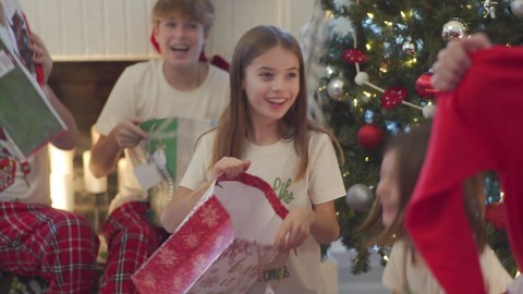 Walker Hayes Fancy Like Christmas Behind-the-Scenes 3