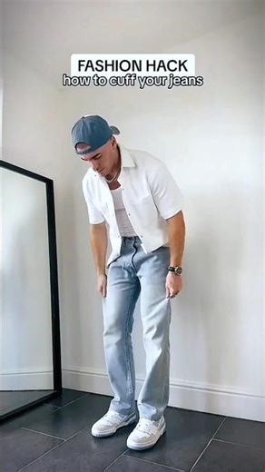 The secret hack to fit into any jeans🤯 #fashiontrends #mensfashion #fashionhacks #shorts