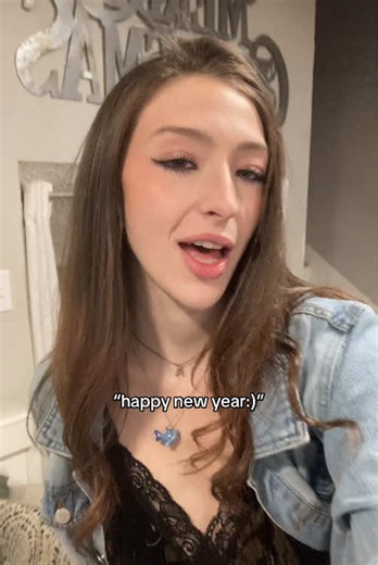 Happy New Year boobys😘 I cant believe my platform has grown so much and thank you so much for 15k FOLLOWERS🫶🏻 #sydlouise #nye #2026 #fypシ #fyp