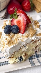 1.1K views · 20K reactions | Berrylicious Icebox Cake 𢡄 This icebox...