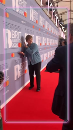 The King of TikTok has landed ♥️👏🏽 #livefromthebrits