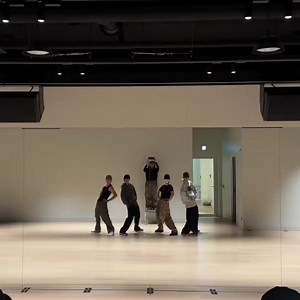 433K views · 10K reactions | THE BOYZ whiplash dance practice. | 헧헛험 헕헢헬헭 | Facebook