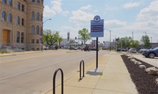 Springfield installs new wayfinding signs ahead of Route 66 centennial