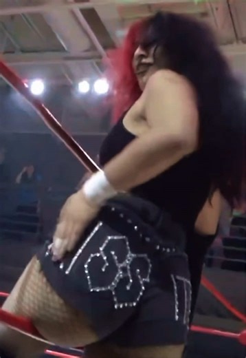 #wrestling #ko #amandakiss #wrestlinggirl #vira