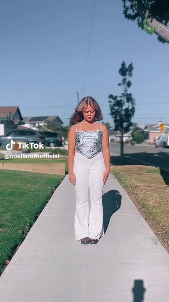 Disco Snails: Dance Your Way to Retro Fun