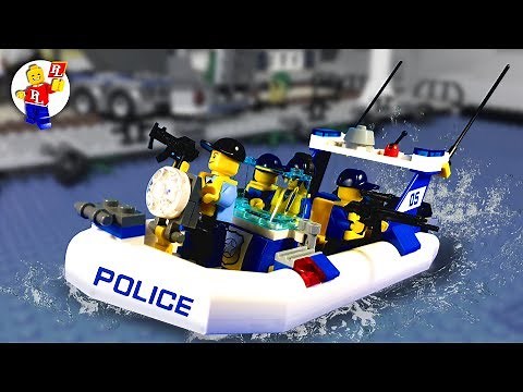 Catch the Crooks - LEGO City Police - Arrest on the boat - Lego Stop Motion Animation (HD)