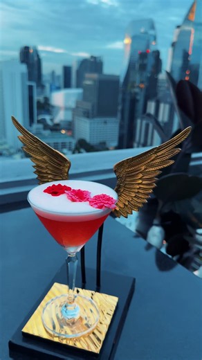 Experience unforgettable rooftop nights at The Speakeasy Rooftop Bar Bangkok.
