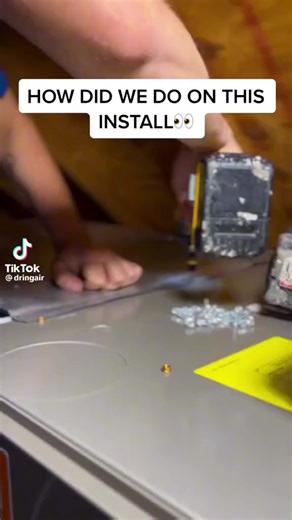 How would you rate this install on a scale from 1 to 10? #hvac #ratethis #hvacr #hvacinstall #hvacteam #hvactech 🎥 dringair | HVAC Career Now