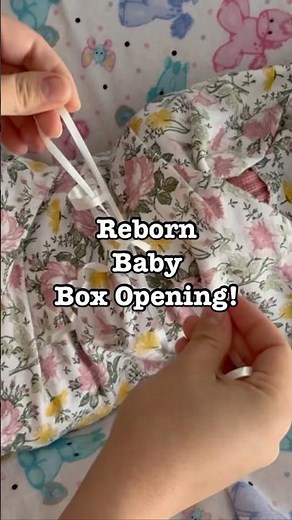 Unboxing a new baby #reborns #rebornbaby #rebornboxopening #reborndoll #art #realisticart