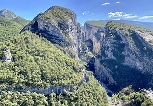 Gorges du Verdon: 3 Routen um die Schlucht mit dem Fahrzeug zu erkunden