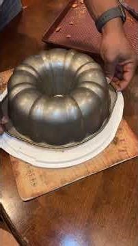 #baker Peach Cobbler Pound Cake