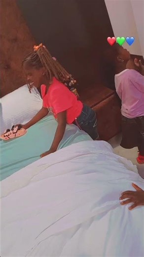 Zara came to my room ad ask I move in to her room dat she like mine