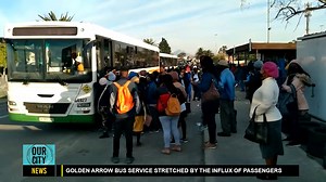 1.5K views · 15 reactions | [WATCH] Cape Flats residents affected by the taxi strike are having a difficult time getting to work. Golden Arrow is the only transport company now responsible for getting thousands of commuters to their jobs. Bronwen Dyke-Bayer, speaking for Golden Arrow, says employers should try and give their employees alternative transportation to ease pressure on the bus service. #TaxiStrike #goldenarrow | Cape Town Daily | Facebook