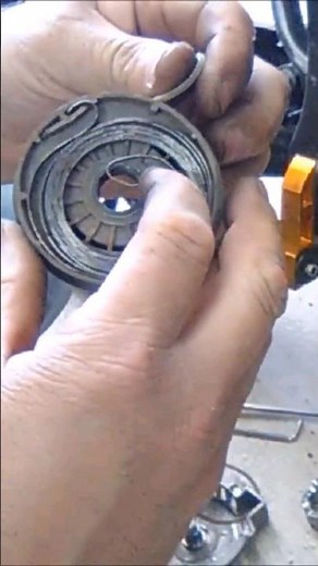 HOW TO PLACE THE SPRING ON THE MINI MOTORCYCLE MANUAL STARTER FULL VIDEO BELOW CLICK HERE 😱