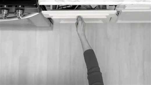 Ruby Holding Hands TV Spot, 'Wrap and Clap'