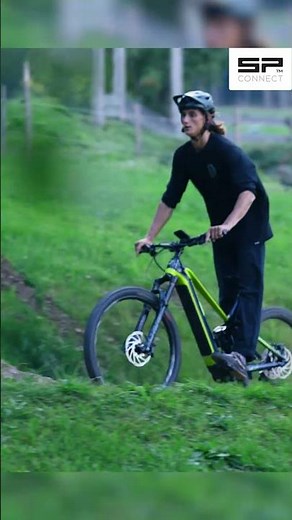 SP Connect - Universal Mount- Your everyday phone mounting solution!