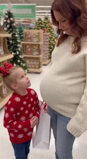 Mom… Why Is Your Belly So BIG?” 😳😂 | Cutest Pregnancy Reveal Ever #PregnancyReveal #FunnyKids #KidsSayTheFunniestThings