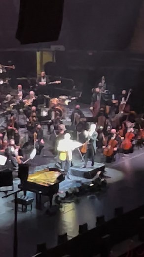 Andrea Bocelli y Jon Batiste: Amazing Grace en vivo