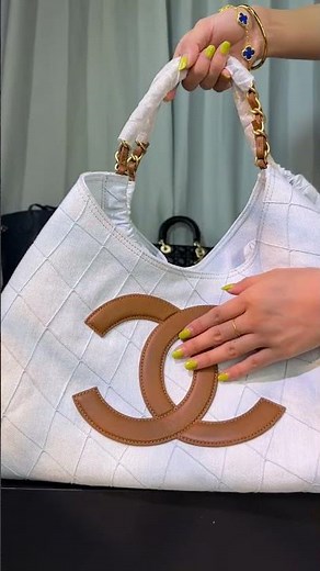 Chanel Maxi Hobo Bag in Ecru Canvas and Camel Leather