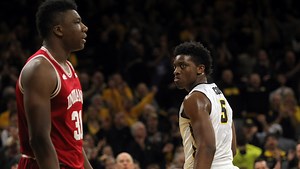 Tyler Cook grows into bigger role for Hawkeyes