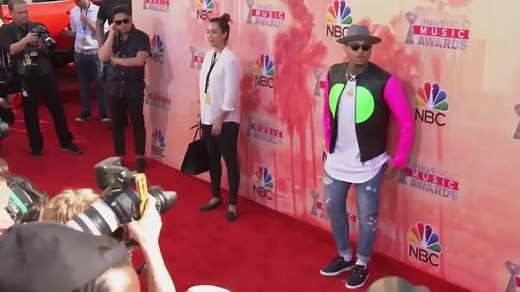 Chris Brown Defends Raunchy Meet and Greet Pics: ‘Ima Go All Out’