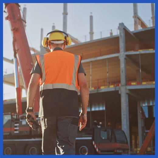 Want to know why agents choose EMC for contracting insurance? Because we've got the right tools for the job. Learn more about how we can meet your contracting clients' needs by clicking the link in the comments 🔗 👷 #KeepingInsuranceHuman #Contractors #Insurance | EMC Insurance