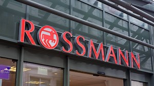 Jetzt bei Rossmann: Das orientalische Parfum-Deodorant, das nach Orangen und Zitronen duftet