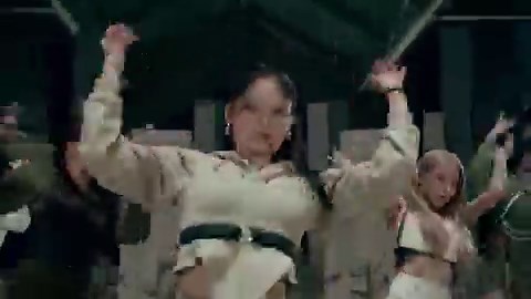 ponto mais forte de cada empresa:sm: discografia, visuais e vocaisjyp: dança, energia e composiçãoyg: rap e produçãohy: be