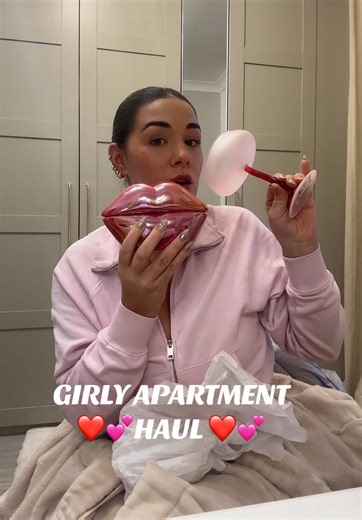 Valentine's Collection Haul: Discover Girly Apartment Decor