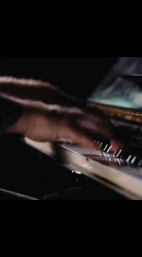 #pourtoi #sounds #music #musica #fyp Erik grönwall ( oh holy night )
