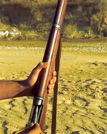 Lee Enfield Rifle Review 🔥 | WWII Fastest Bolt-Action Rifle #Shorts