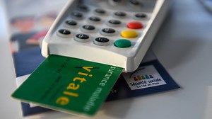 Des hausses "hors la loi" en 2026? Voici ce qu'il faut faire si votre mutuelle a augmenté ses tarifs