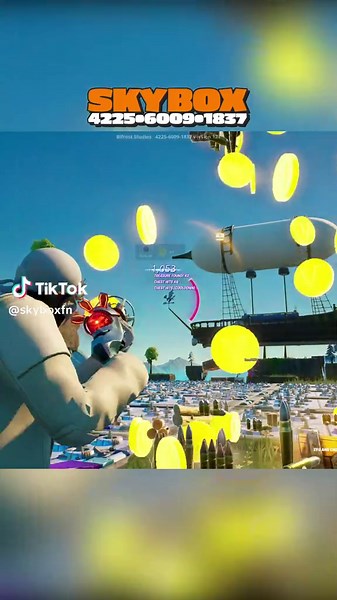 SkyBox Chicken is CRAZY 😮 #fortnite #skybox