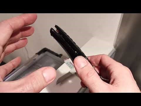 LG Magic Remote disassembly / teardown / opening up. Last minute update: Use a credit card!