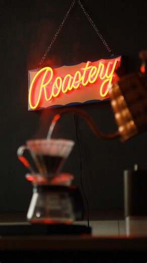 Erwin Indrawan on Instagram: "Adding neon signs to my sign making arsenal, hopefully 😁. Oh, the reason why we use parallel circuit is because if one day one of the LED piece fails to work, the electric current can still flow through the rest of the circuit. #eindrawTutorials #eindrawSigns Music by Toe - Kodoku No Hatsumei#"