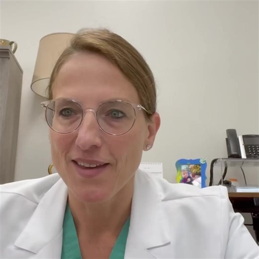 TART CHERRY EXTRACT: I'm Dr. Meredith Warner, an Orthopedic Surgeon. I treat those in pain daily. I love to recommend Tart Cherry Extract for those looking to reduce inflammation and pain naturally - a great way to avoid clinical drugs or NSAIDs. ⭐ Help lower inflammation ⭐ Help recover muscles ⭐ Help improve range of motion ⭐ Support oxidative stress I'm a firm believer in using natural ingredients as a first option for treating pain & inflammation. | Well Theory By Meredith Warner, MD